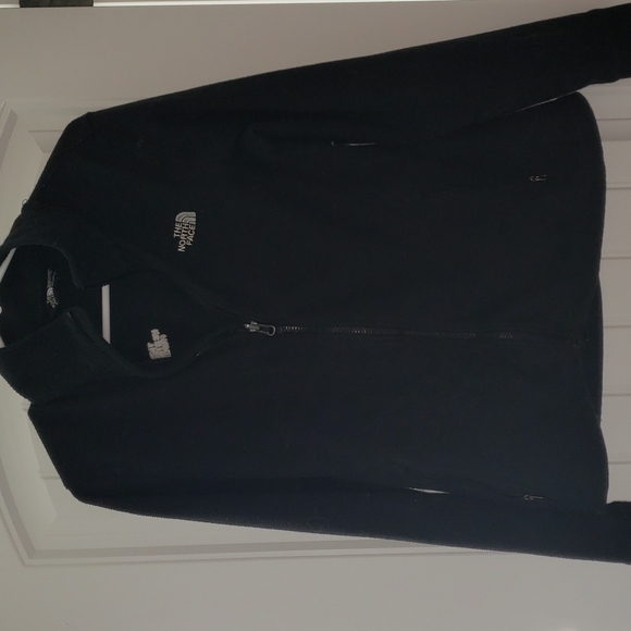 North face black Zippered front jacket with logo front and back - Picture 10 of 11